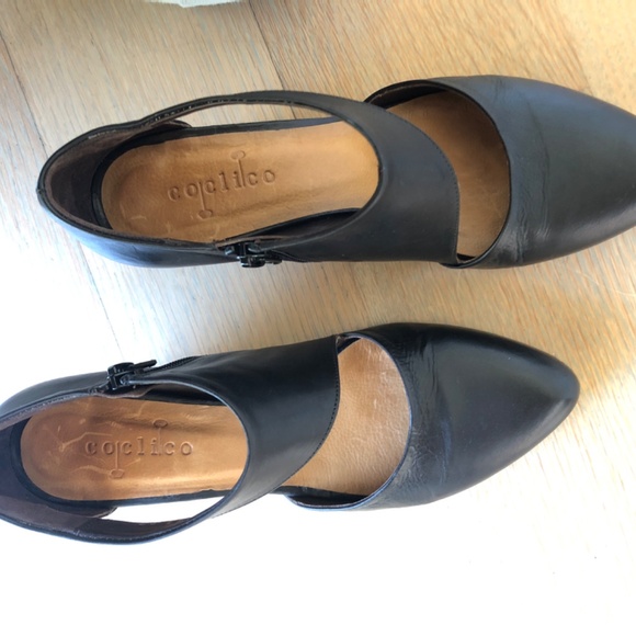 COCLICO Black Leather Heels - Picture 5 of 11